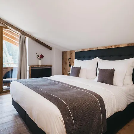 Vaya Aparthotel 4*
