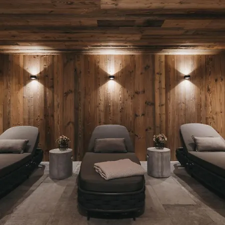 Vaya Aparthotel 4*