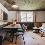Vaya Aparthotel 4*